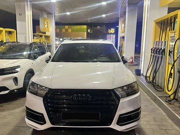 Авто Audi Q7 2018 № 8439304