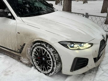 Авто BMW I4 2023 № 8439315