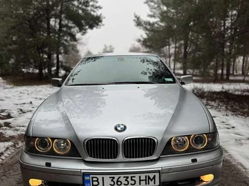 Авто BMW 5 Series 2002 № 8439395