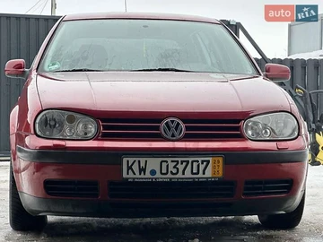 Авто Volkswagen Golf 2000 № 8439403