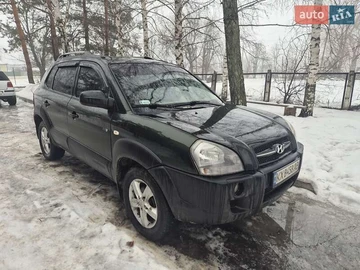 Авто Hyundai Tucson 2004 № 8439524