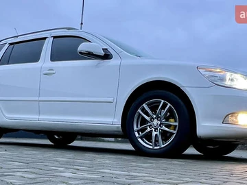 Авто Skoda Octavia 2012 № 8439535
