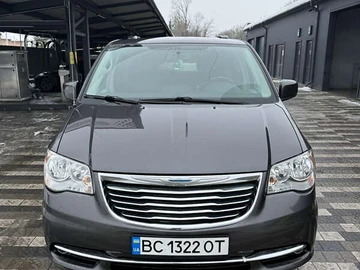 Авто Chrysler Town Country 2014 № 8439595