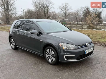 Авто Volkswagen E-Golf 2019 № 8439648