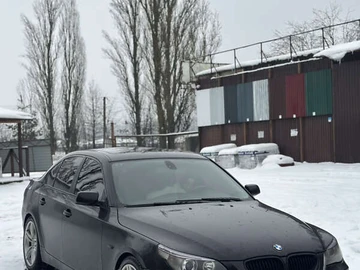 Авто BMW 5 Series 2004 № 8439758