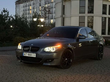 Авто BMW 5 Series 2004 № 8439803