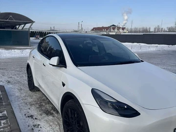 Авто Tesla Model Y 2021 № 8439866