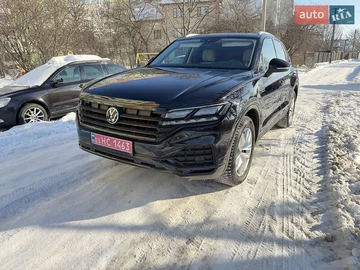 Авто Volkswagen Touareg 2021 № 8440029