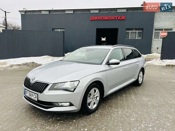 Авто Skoda Superb 2015 № 8440120