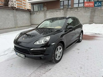 Авто Porsche Cayenne 2013 № 8440134