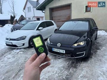 Авто Volkswagen E-Golf 2014 № 8440324