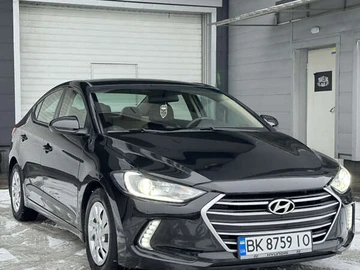 Авто Hyundai Elantra 2018 № 8440510