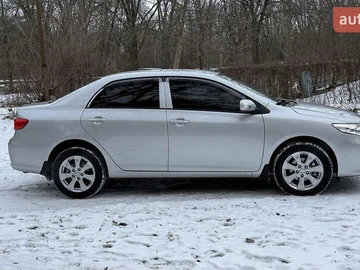 Авто Toyota Corolla 2012 № 8440523