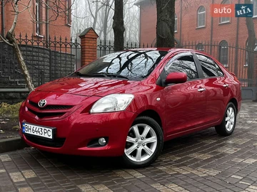 Авто Toyota Yaris 2008 № 8440920