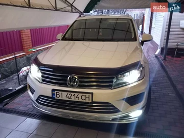 Авто Volkswagen Touareg 2017 № 8441224
