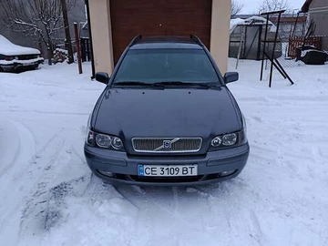 Авто Volvo V40 2002 № 8441285