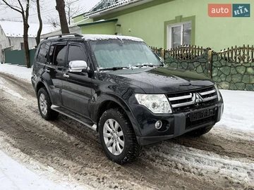 Авто Mitsubishi Pajero Wagon 2010 № 8441508