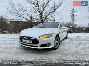 Авто Tesla Model S 2015 № 8441510