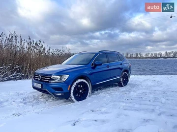 Авто Volkswagen Tiguan 2017 № 8441682