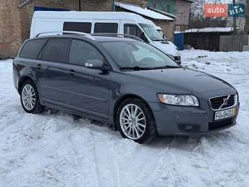 Авто Volvo V50 2009 № 8442076