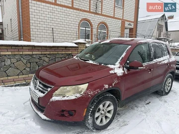 Авто Volkswagen Tiguan 2010 № 8442129