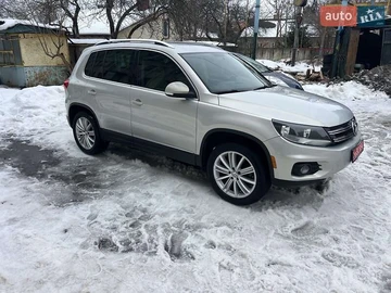 Авто Volkswagen Tiguan 2012 № 8442159