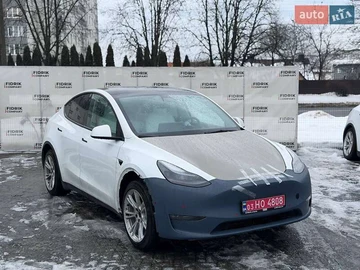 Авто Tesla Model Y 2021 № 8442292