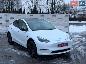 Авто Tesla Model Y 2022 № 8442371