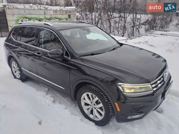 Авто Volkswagen Tiguan 2018 № 8442399