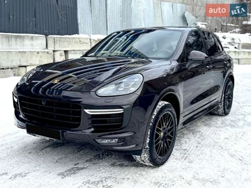 Авто Porsche Cayenne 2016 № 8442417