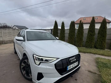 Авто Audi E-Tron 2021 № 8442466