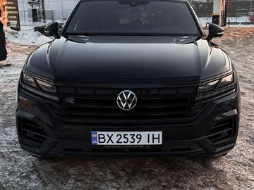 Авто Volkswagen Touareg 2022 № 8442478
