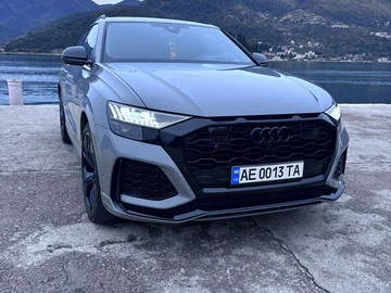 Авто Audi Rs Q8 2021 № 8442485