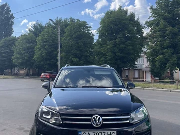 Авто Volkswagen Touareg 2013 № 8442836
