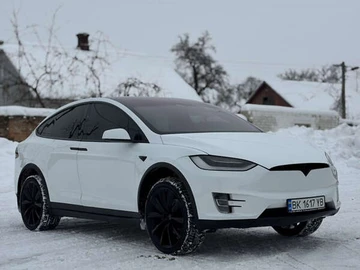 Авто Tesla Model X 2018 № 8442966