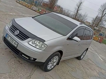 Авто Volkswagen Touran 2005 № 8443084