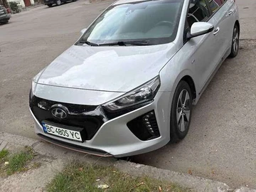 Авто Hyundai Ioniq 2018 № 8443143