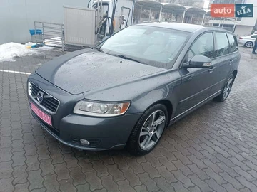 Авто Volvo V50 2011 № 8443320