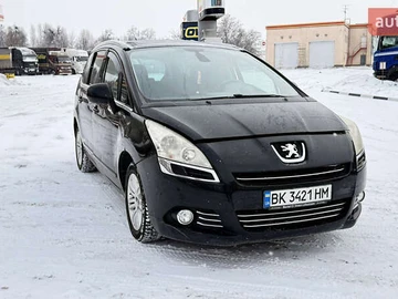 Авто Peugeot 5008 2011 № 8443491