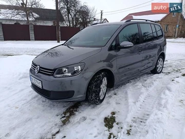 Авто Volkswagen Touran 2010 № 8443589