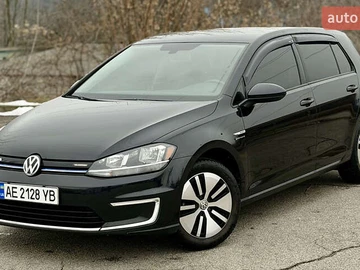 Авто Volkswagen E-Golf 2017 № 8444139