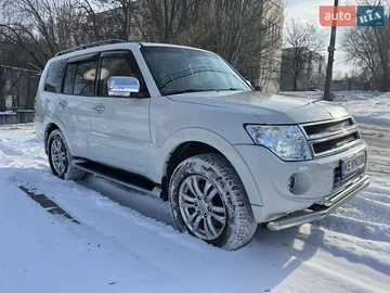 Авто Mitsubishi Pajero Wagon 2014 № 8444214