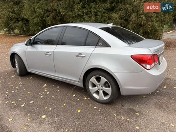 Авто Chevrolet Cruze 2009 № 8445059