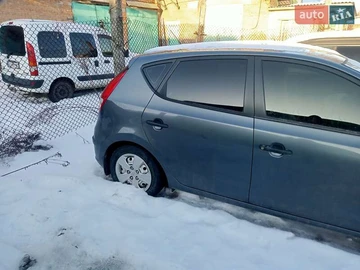 Авто Hyundai I30 2009 № 8445254