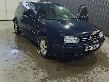 Авто Volkswagen Golf 1999 № 8445258