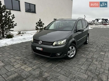 Авто Volkswagen Touran 2011 № 8445321