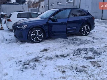 Авто Audi E-Tron 2021 № 8445424