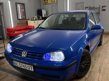 Авто Volkswagen Golf 2001 № 8445581