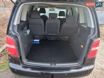 Авто Volkswagen Touran 2006 № 8445585
