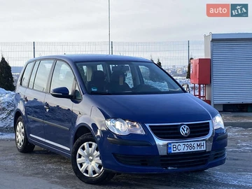 Авто Volkswagen Touran 2010 № 8445643